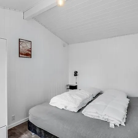 Amazing Home In Roslev With Wifi 펜션 로슬레우